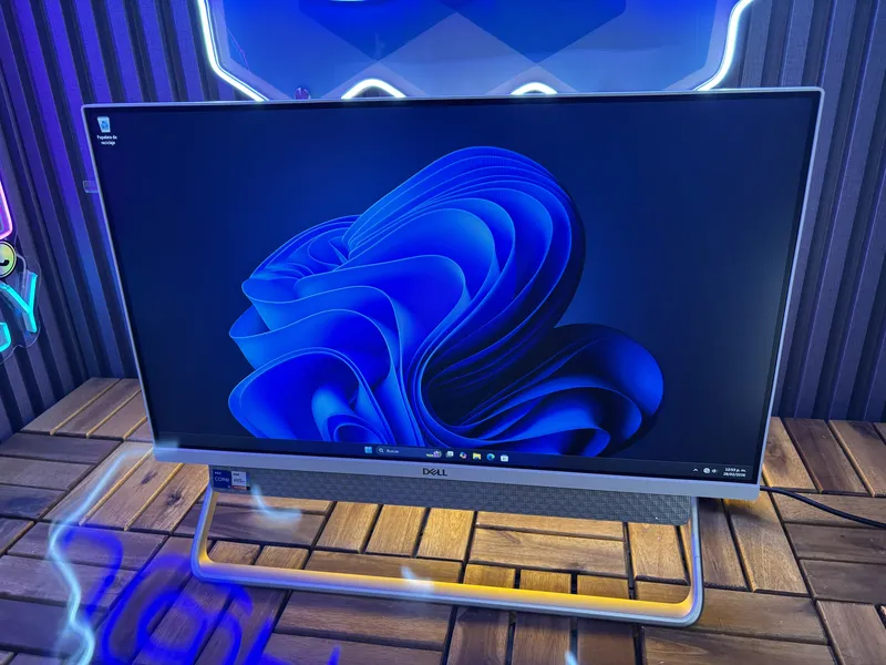 Computadora todo en uno con Windows 11 instalado